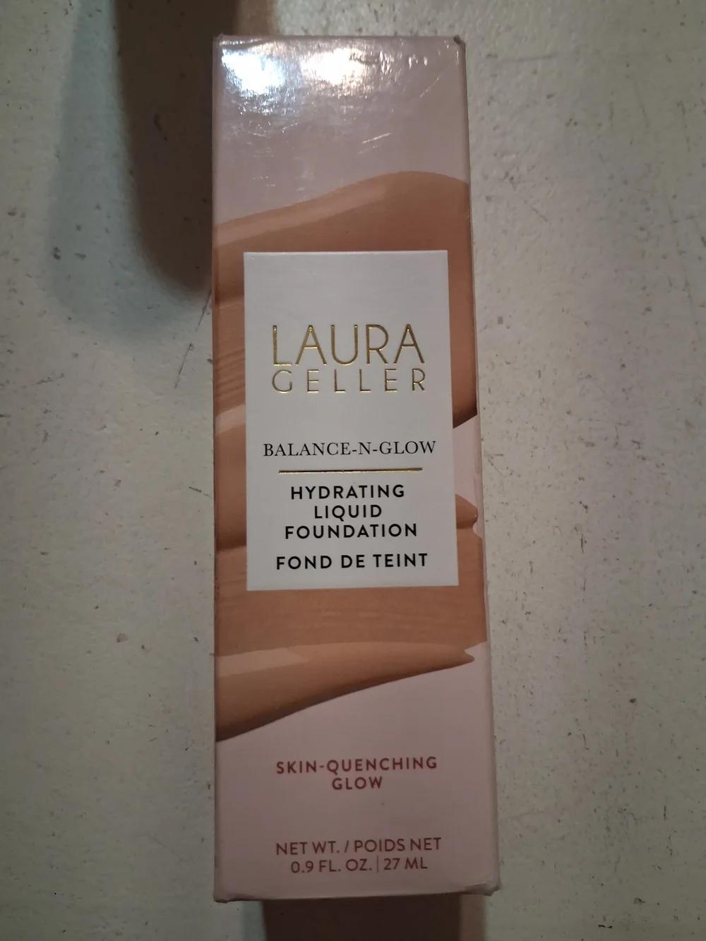 Laura Geller Hydrating Liquid Foundation — Light